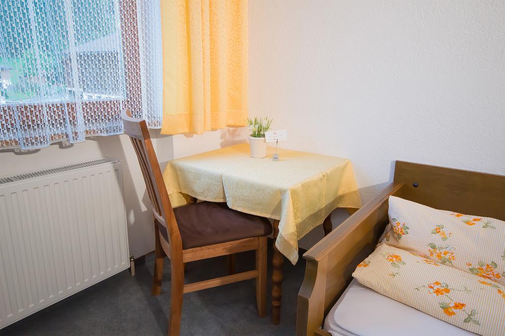 Hotel Haus Alpengruß Sölden Zimmer foto