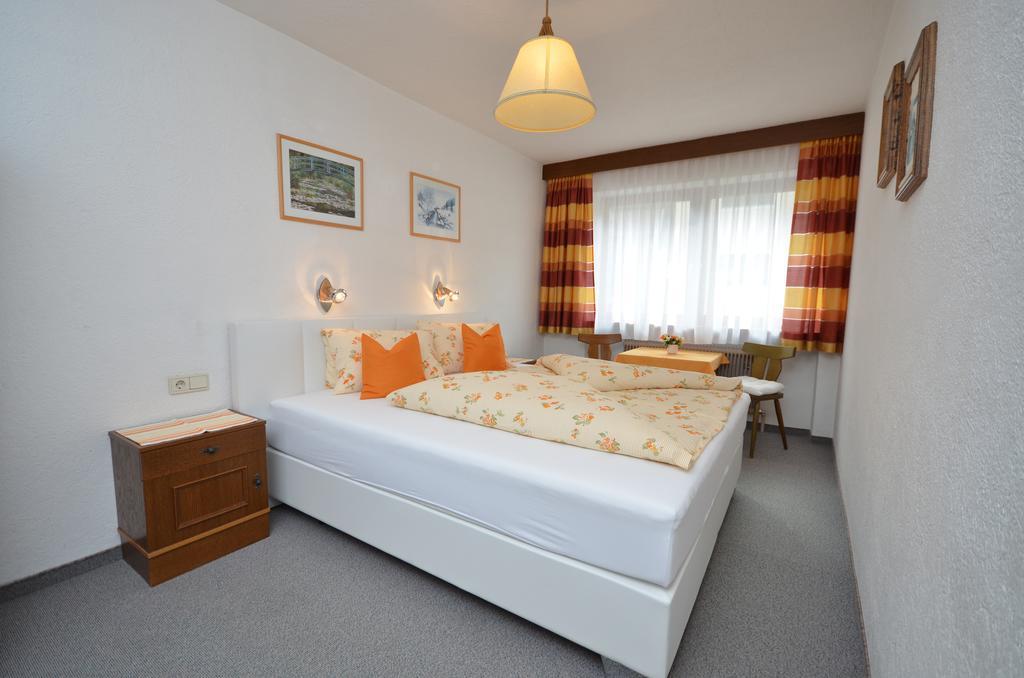 Hotel Haus Alpengruß Sölden Zimmer foto